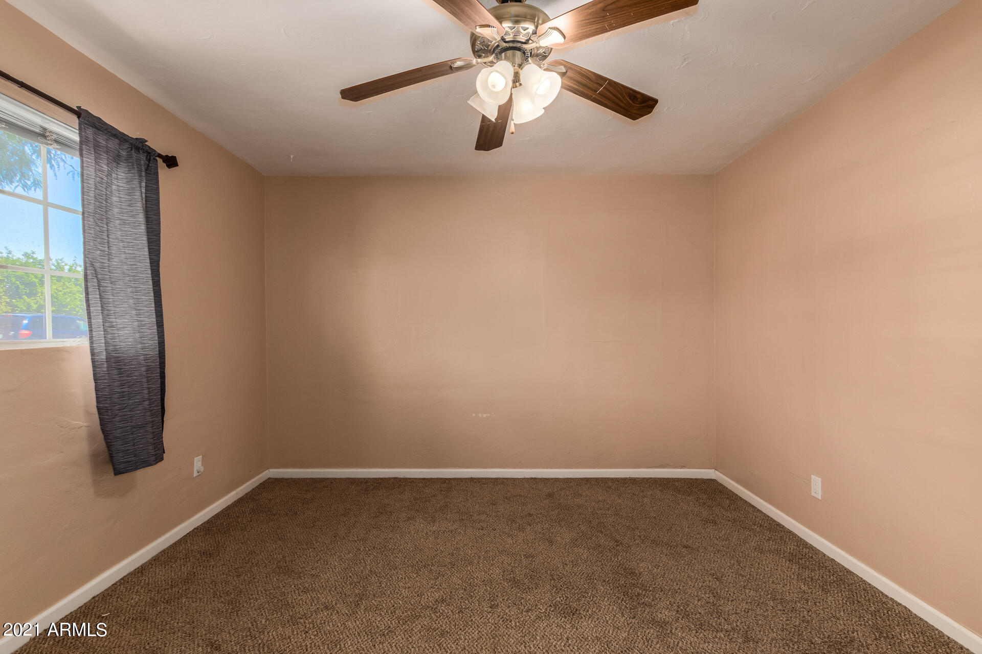 2929 West Bethany Home Road Phoenix, AZ 85017 - Photo 15 of 25 0015-15 - Bethany Home