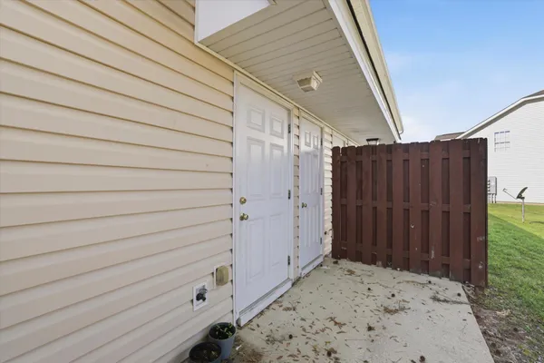 $179,900 | 4434 Gearhart Road, Unit 1704, Tallahassee, FL 32303