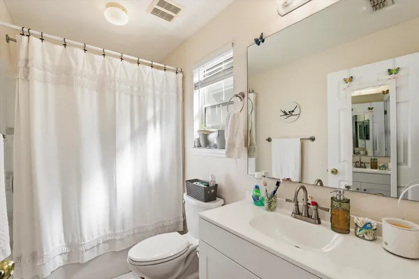 $179,900 | 4434 Gearhart Road, Unit 1704, Tallahassee, FL 32303