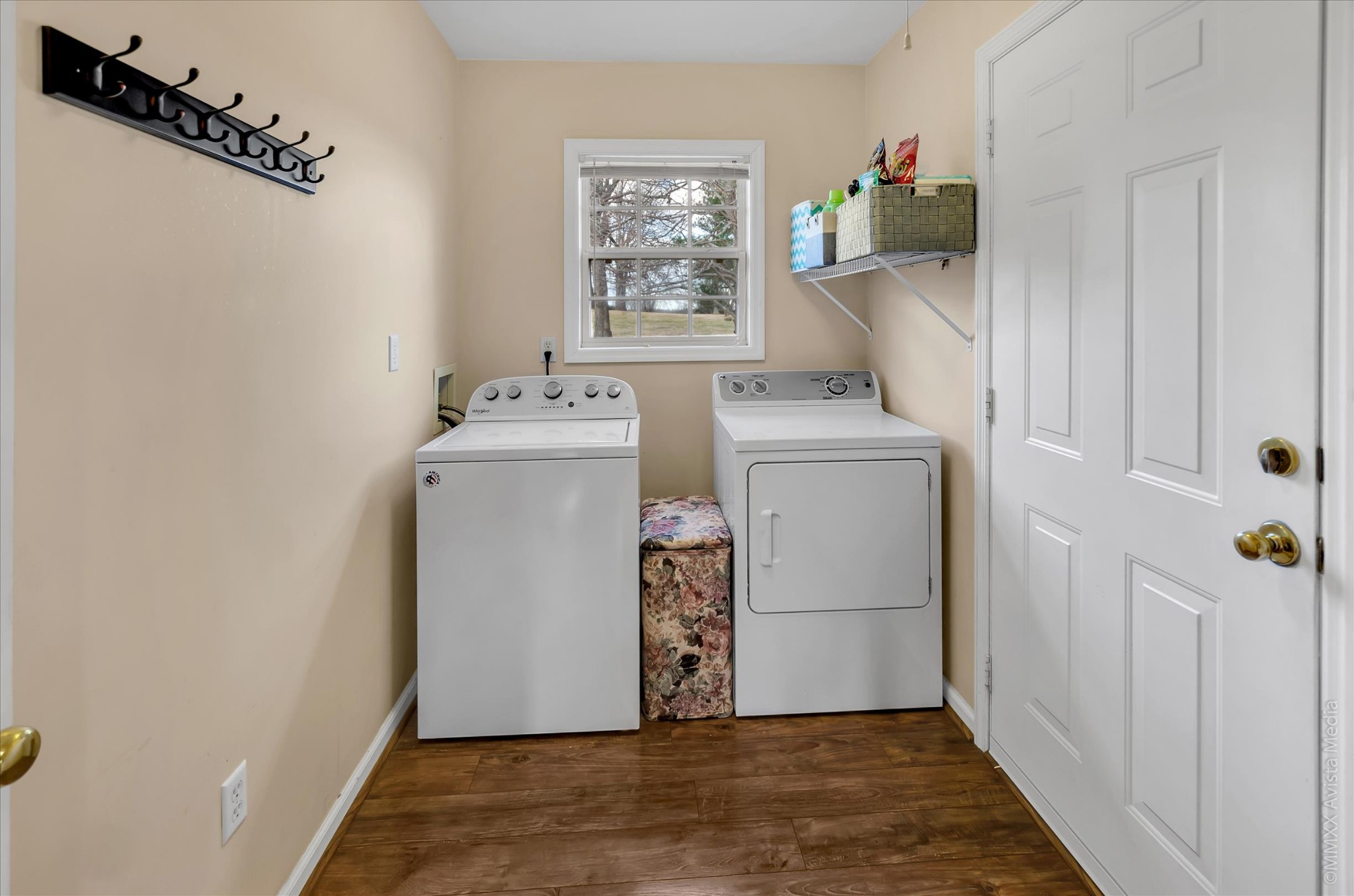 800 Blakemore Road Dickson, TN 37055 - Photo 28 of 28 a view of utility room with washer and dryer