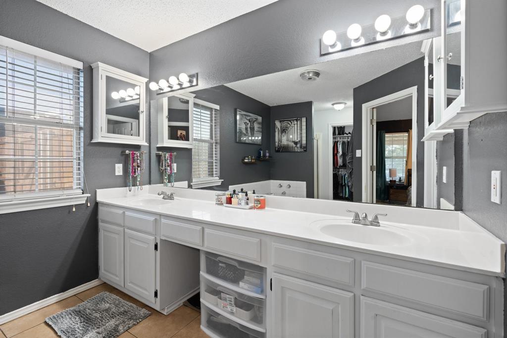 410 South Cleburne Whitney Road Rio Vista, TX 76093 - Photo 16 of 27