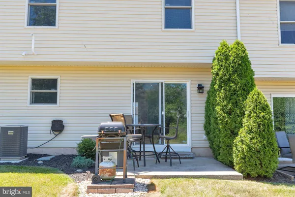 $375,000 | 2584 Daniels Lane, Quakertown, PA 18951
