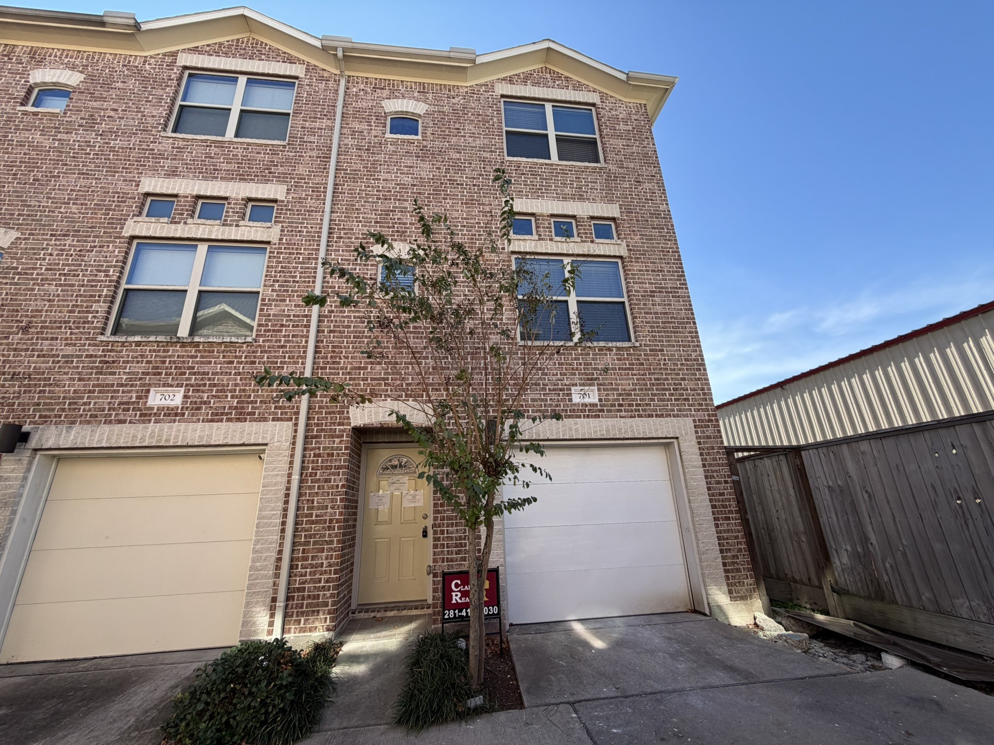 2710 Hullsmith Drive, Unit 701 Houston, TX 77063 - Photo 2 of 22