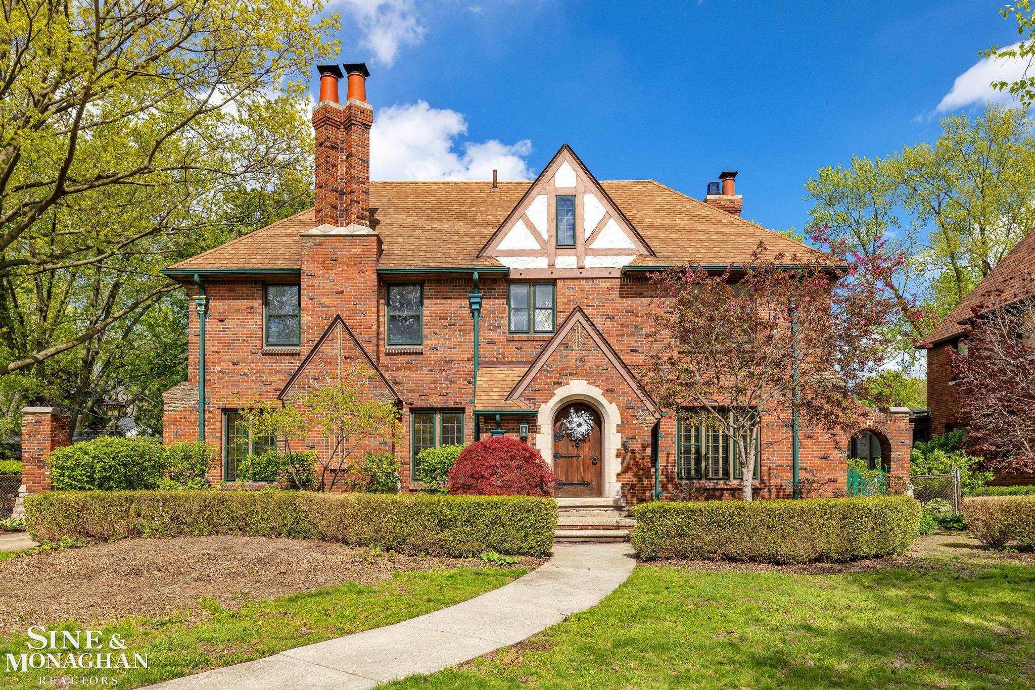 1350 Buckingham Road Grosse Pointe Park, MI 48230 - Photo 1 of 51