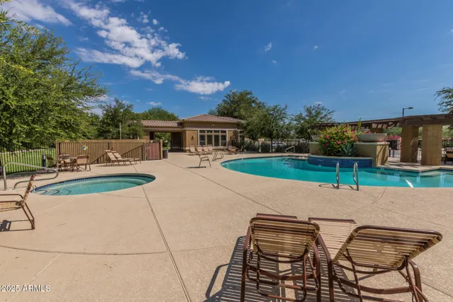$1,800 | 15240 North 142nd Avenue, Unit 1011, Surprise, AZ 85379