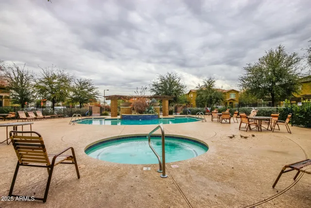 $1,800 | 15240 North 142nd Avenue, Unit 1011, Surprise, AZ 85379