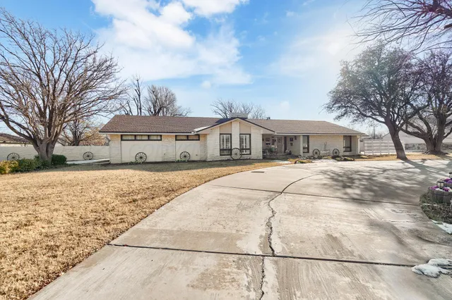 $525,000 | 2712 North Duncan Street, Pampa, TX 79065