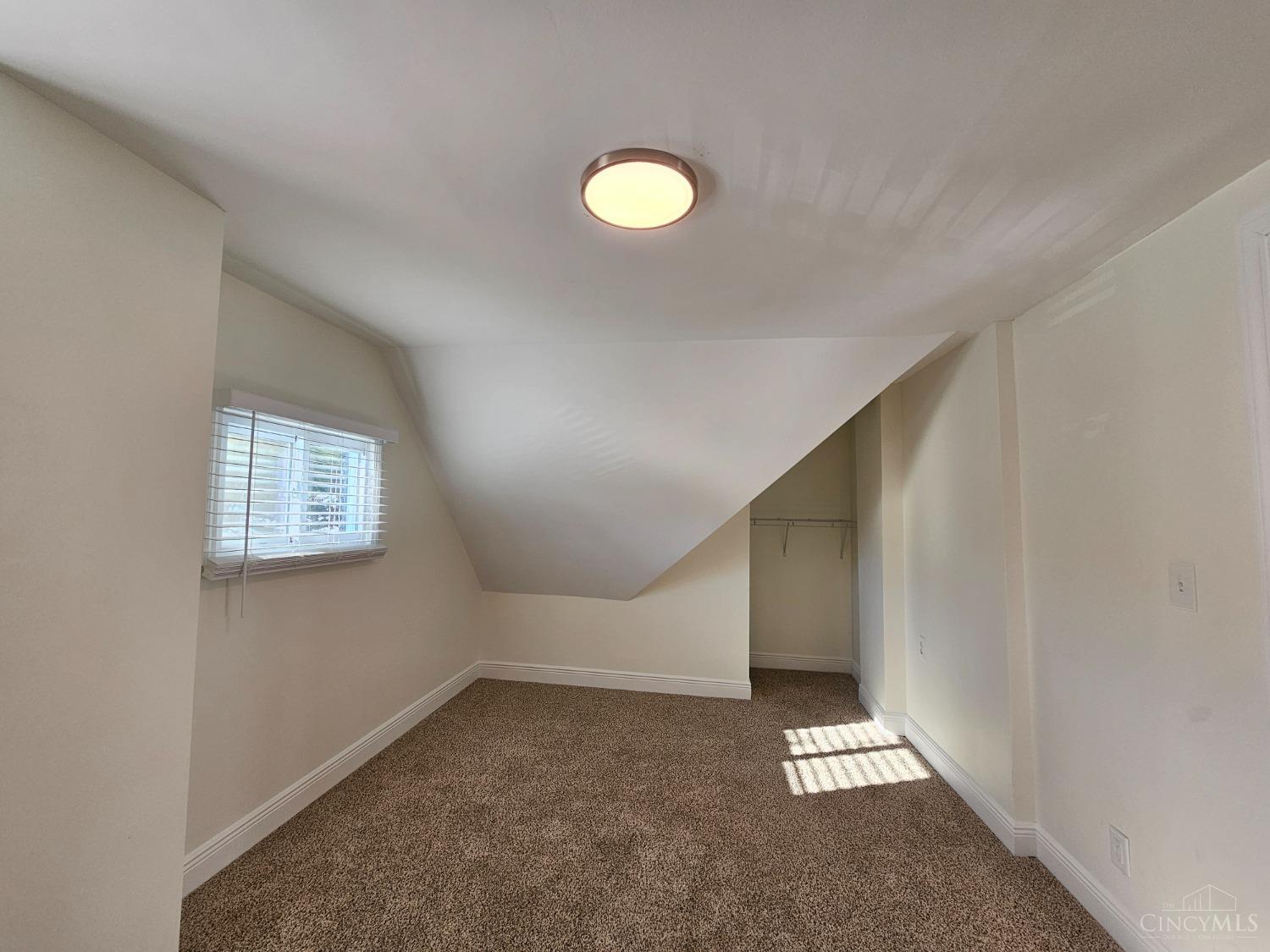 3570 Ebenezer Road Cincinnati, OH 45248 - Photo 19 of 34