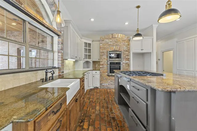 $5,000 | 4329 Edgewater Drive, Lake Charles, LA 70605