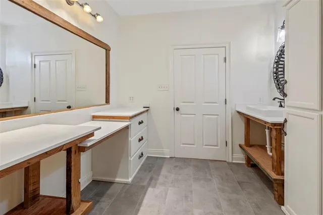 $5,000 | 4329 Edgewater Drive, Lake Charles, LA 70605