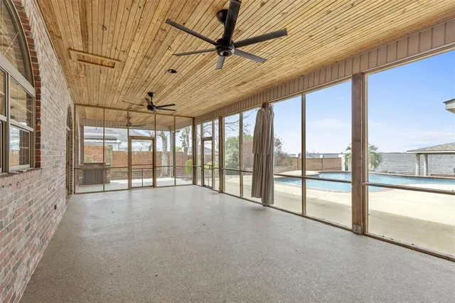 $5,000 | 4329 Edgewater Drive, Lake Charles, LA 70605