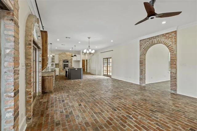 $5,000 | 4329 Edgewater Drive, Lake Charles, LA 70605