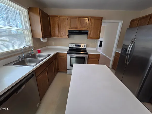 $1,995 | 5709 Edgebury Road, Raleigh, NC 27613