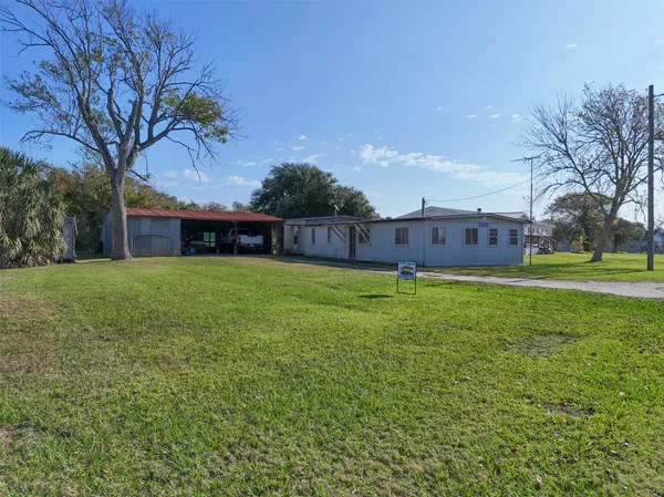 $125,000 | 686 County Road 257, Matagorda, TX 77457