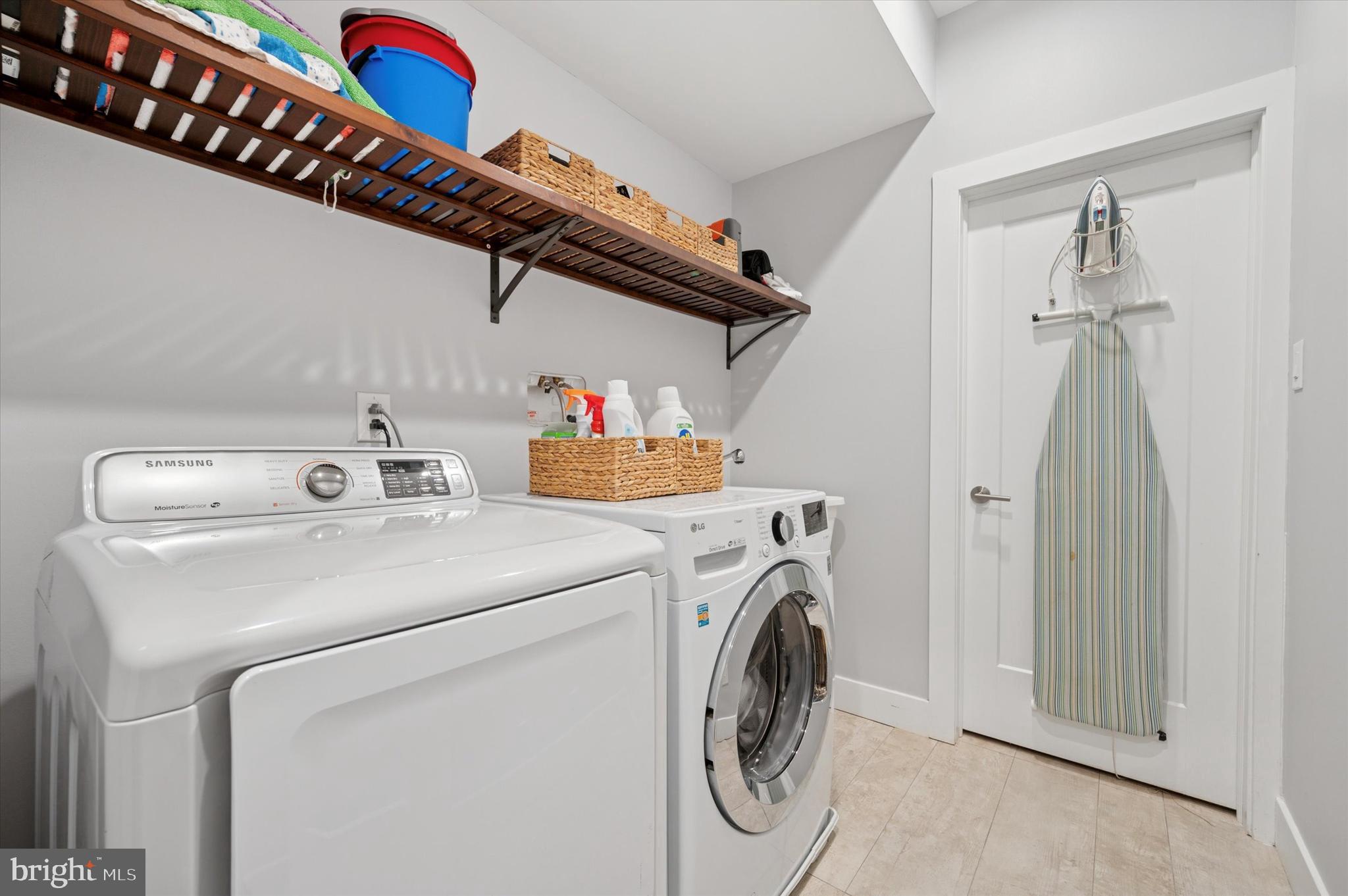 152 Kalos Street Philadelphia, PA 19128 - Photo 13 of 26 a utility room with dryer and washer