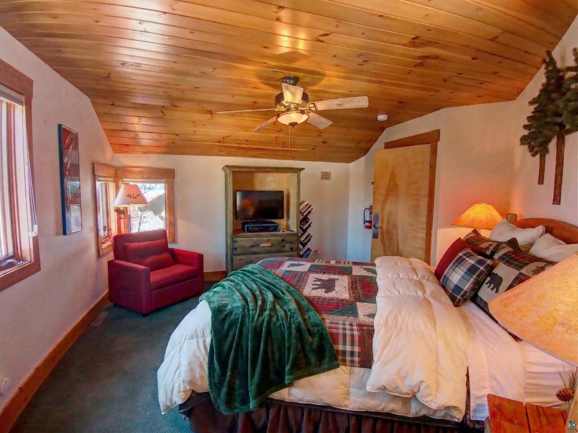 2826 Highway 61, Unit 460 Two Harbors, MN 55616 - Photo 18 of 20