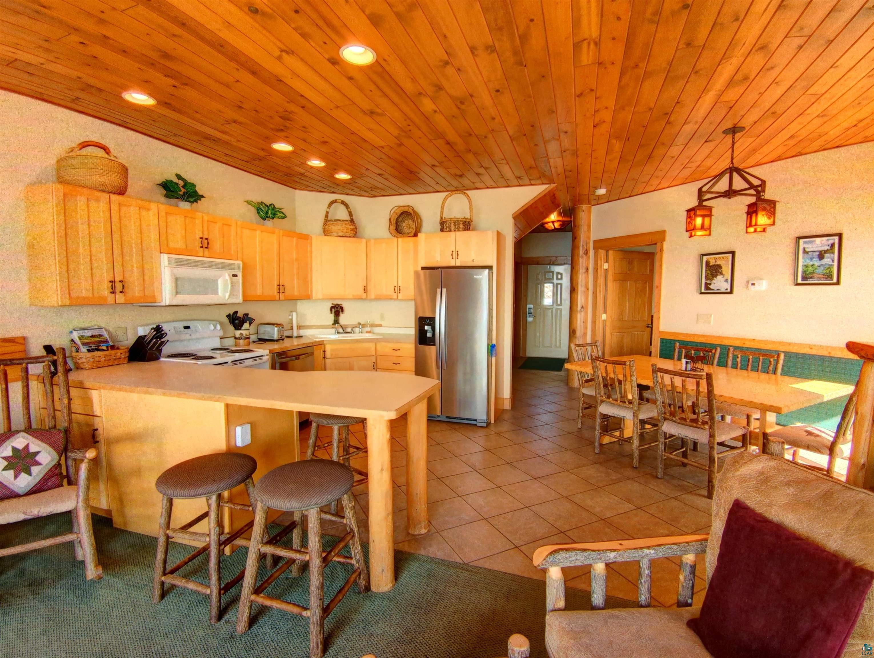 2826 Highway 61, Unit 460 Two Harbors, MN 55616 - Photo 5 of 20