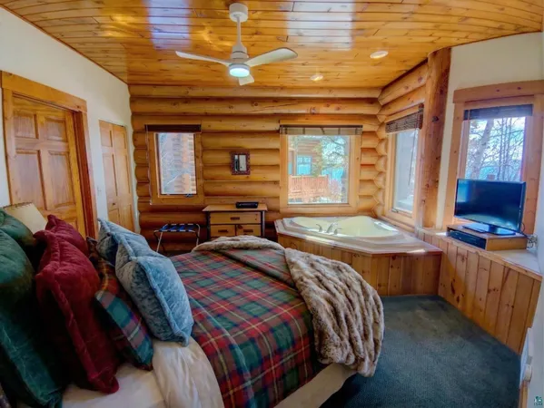 $640,000 | 2826 Highway 61, Unit 460, Two Harbors, MN 55616