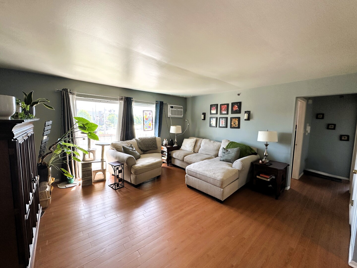 10324 Ridgeland Avenue, Unit 203 Chicago Ridge, IL 60415 - Photo 4 of 17