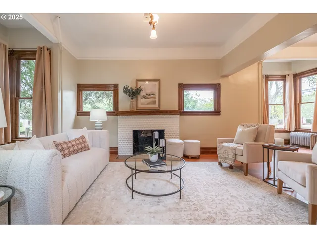 $685,000 | 142 Southwest 8th Street, Corvallis, OR 97333