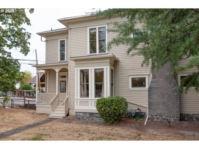 $685,000 | 142 Southwest 8th Street, Corvallis, OR 97333