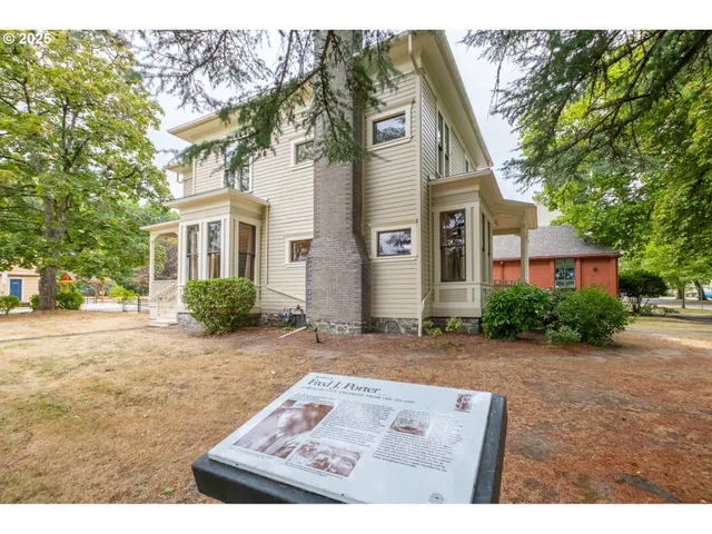 $685,000 | 142 Southwest 8th Street, Corvallis, OR 97333