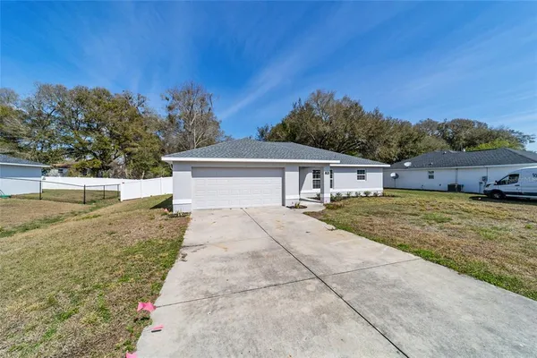 $275,600 | 1769 Northeast 161st Place, Citra, FL 32113
