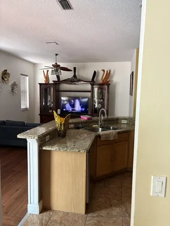 $2,500 | 5475 Northwest North Crisona Circle, Port St. Lucie, FL 34986