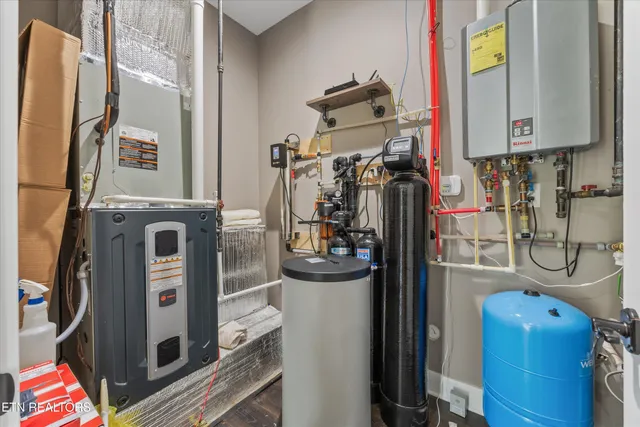 $5,850,000 | 6999 New Highway 68, Madisonville, TN 37354