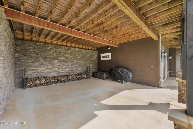 $5,850,000 | 6999 New Highway 68, Madisonville, TN 37354