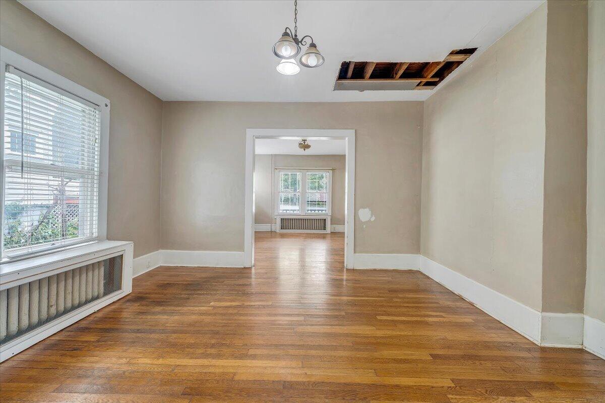 1002 Howbert Avenue Southwest Roanoke, VA 24015 - Photo 9 of 29 12-MIB01500