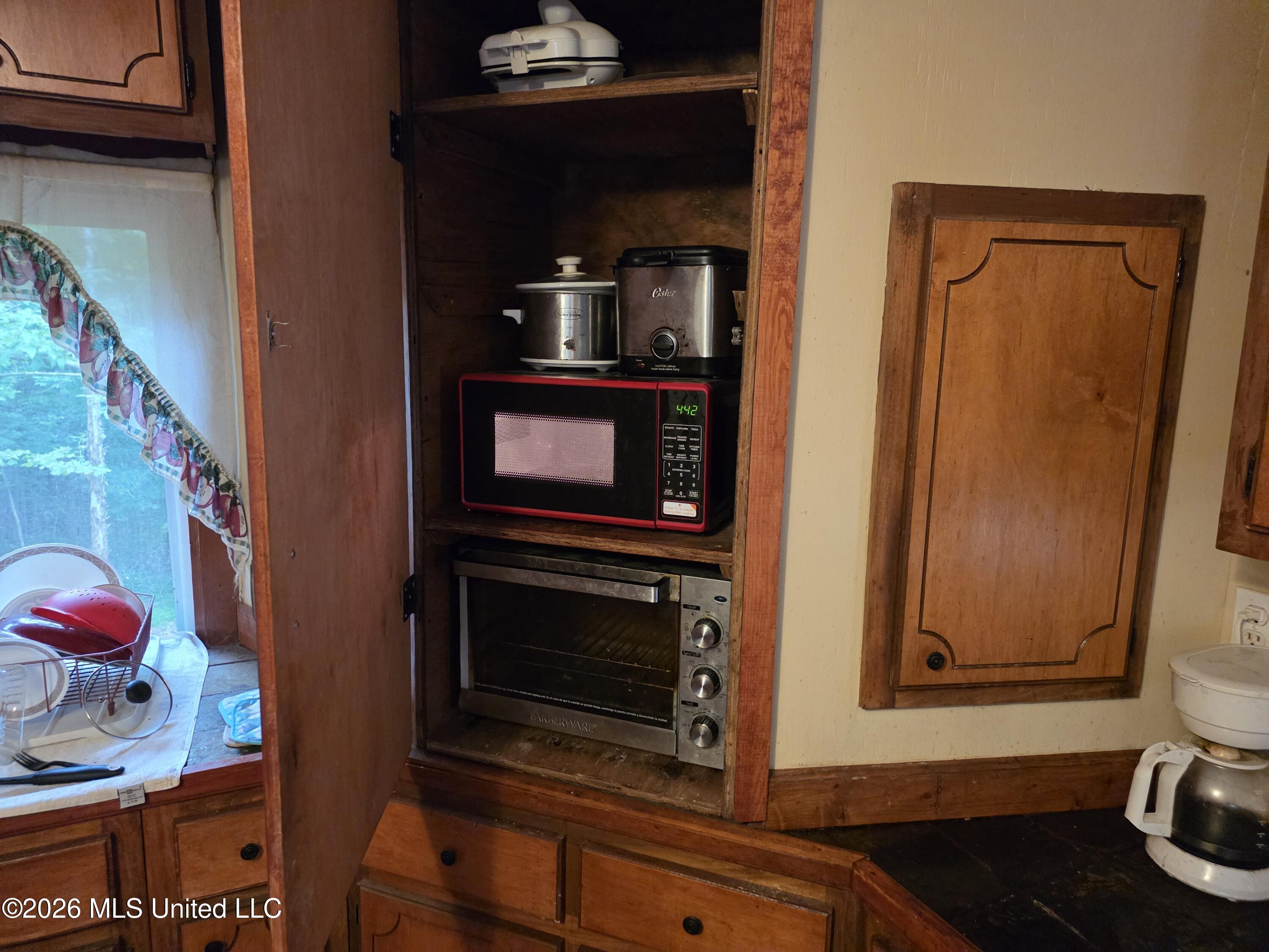 2025 Hendrix Road Coffeeville, MS 38922 - Photo 7 of 27 kitchen 4