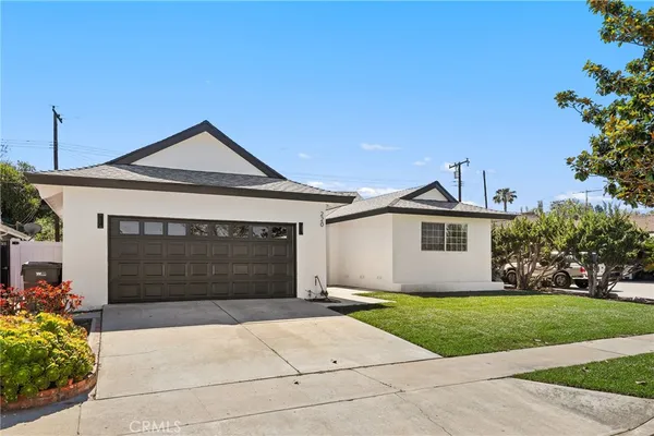 $1,280,000 | 220 Gwynwood Avenue, La Habra, CA 90631