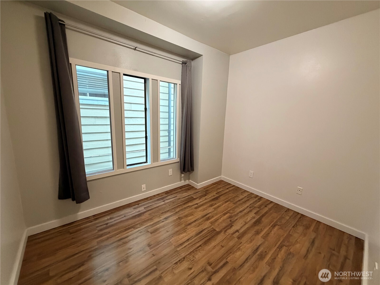 3217 East Madison Street Seattle, WA 98112 - Photo 12 of 40