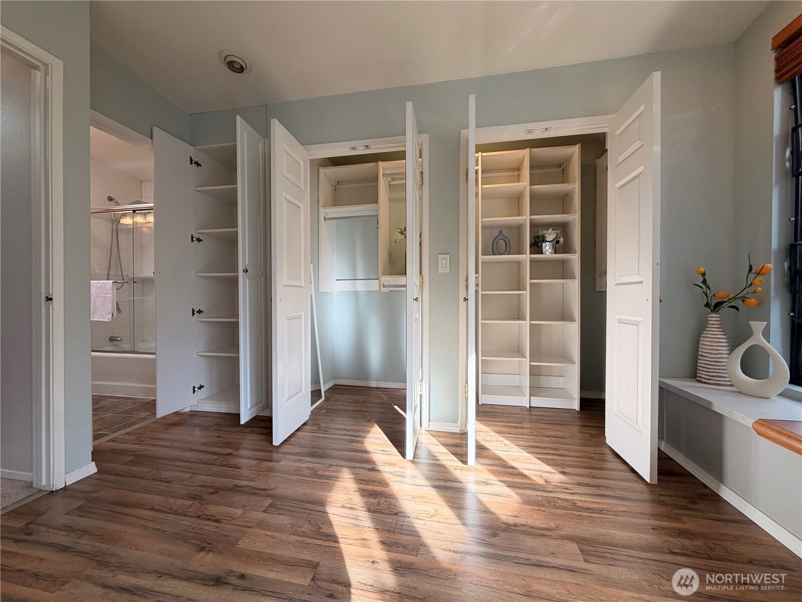 3217 East Madison Street Seattle, WA 98112 - Photo 17 of 40