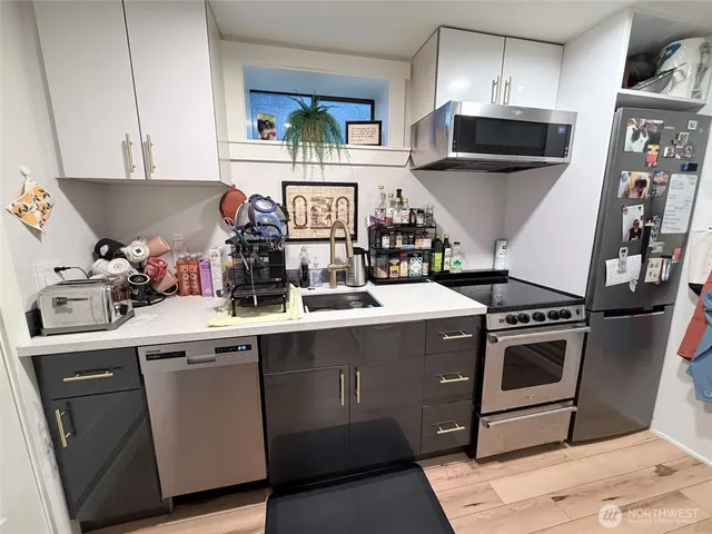 $1,249,999 | 3217 East Madison Street, Seattle, WA 98112