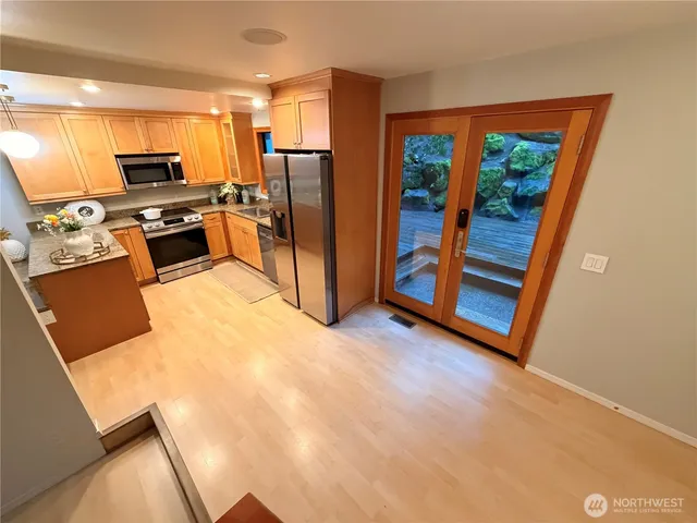 $1,249,999 | 3217 East Madison Street, Seattle, WA 98112