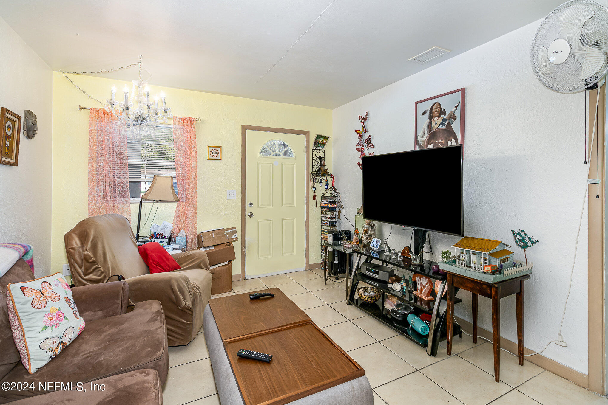 3162 Kline Road Jacksonville, FL 32246 - Photo 5 of 24 005_3162klinerd_7-edit