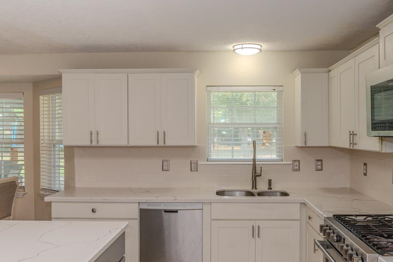 7050 Guess Road Beaumont, TX 77708 - Photo 15 of 50 Gallery Image 15