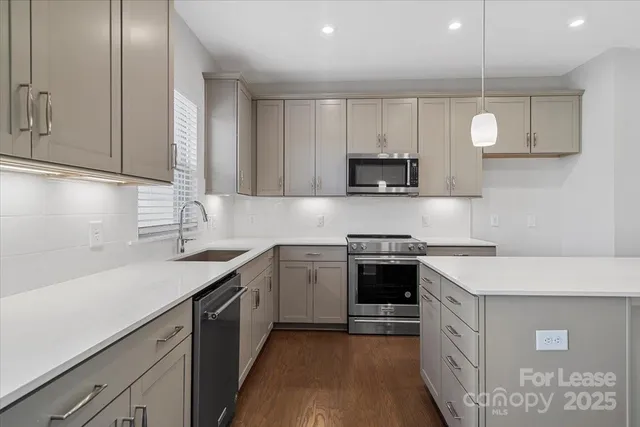 a close view of sink and tap