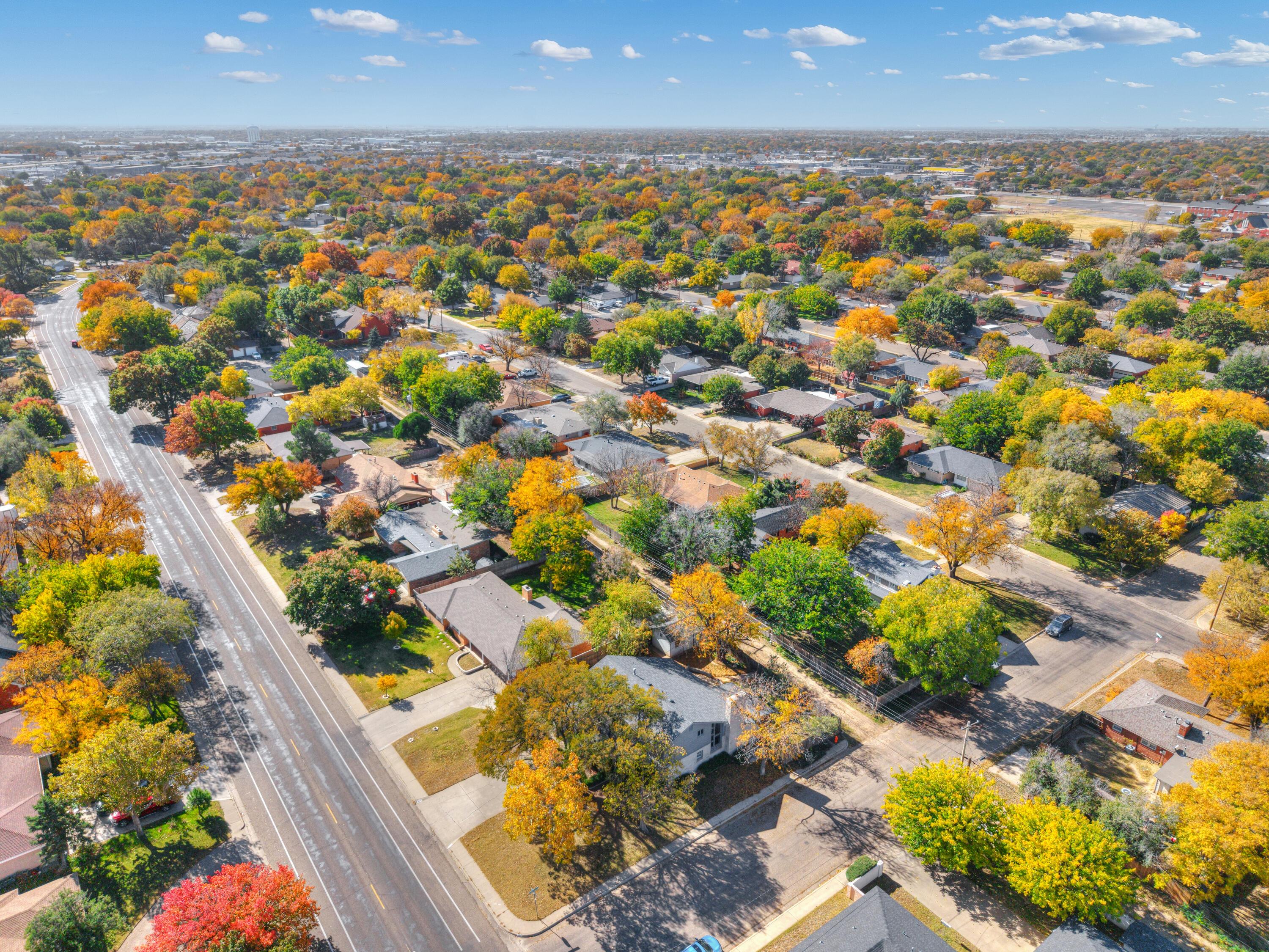 3700 Paramount Boulevard Amarillo, TX 79109 - Photo 34 of 40 an aerial view of residential houses with outdoor space