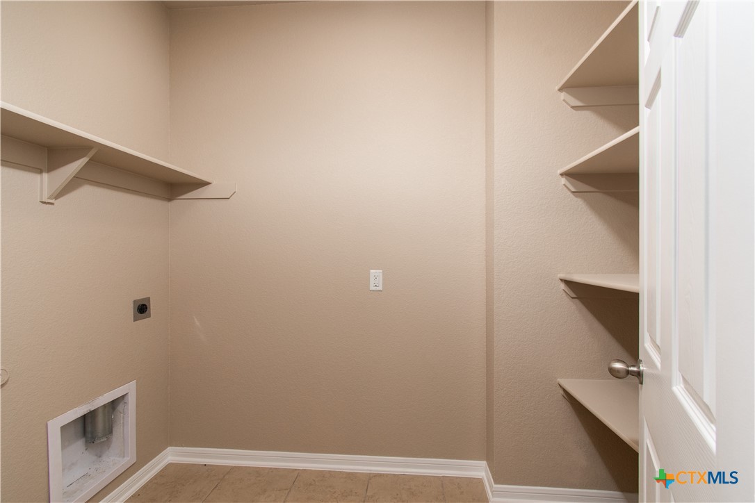 8020 Hawthorn Temple, TX 76502 - Photo 11 of 21 a view of an empty room