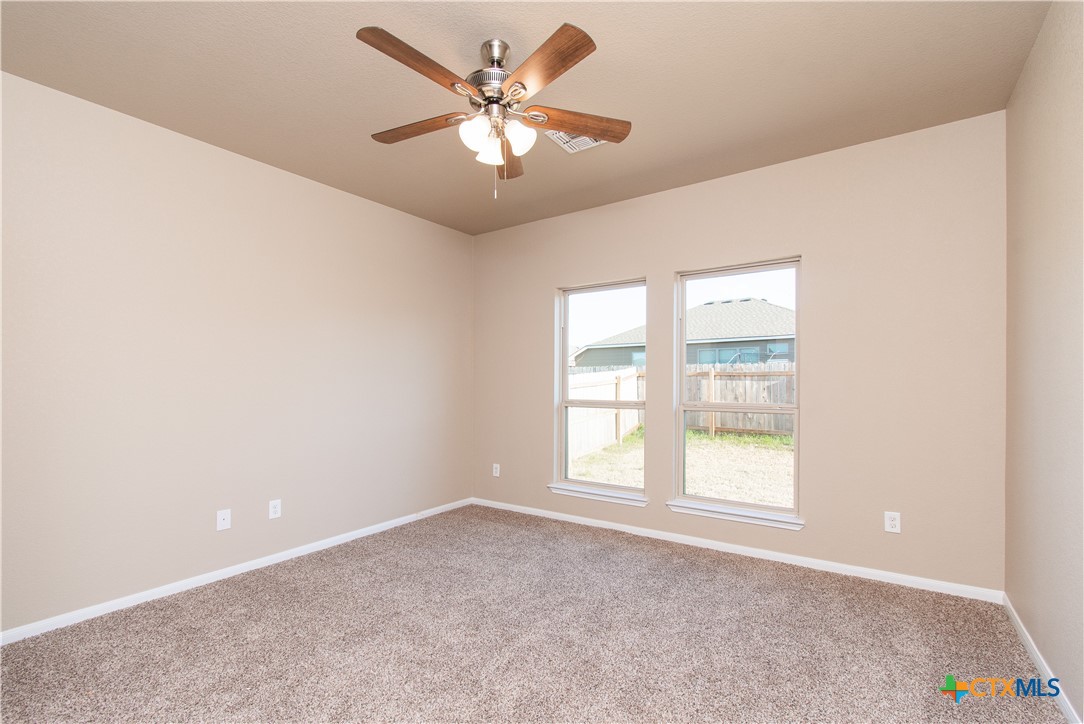 8020 Hawthorn Temple, TX 76502 - Photo 17 of 21 an empty room with a window