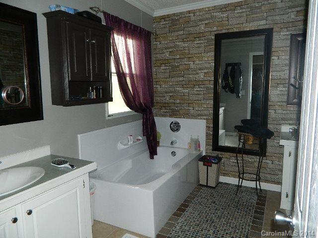 6804 Hudson Chapel Road Catawba, NC 28609 - Photo 10 of 20 Gallery Image 10