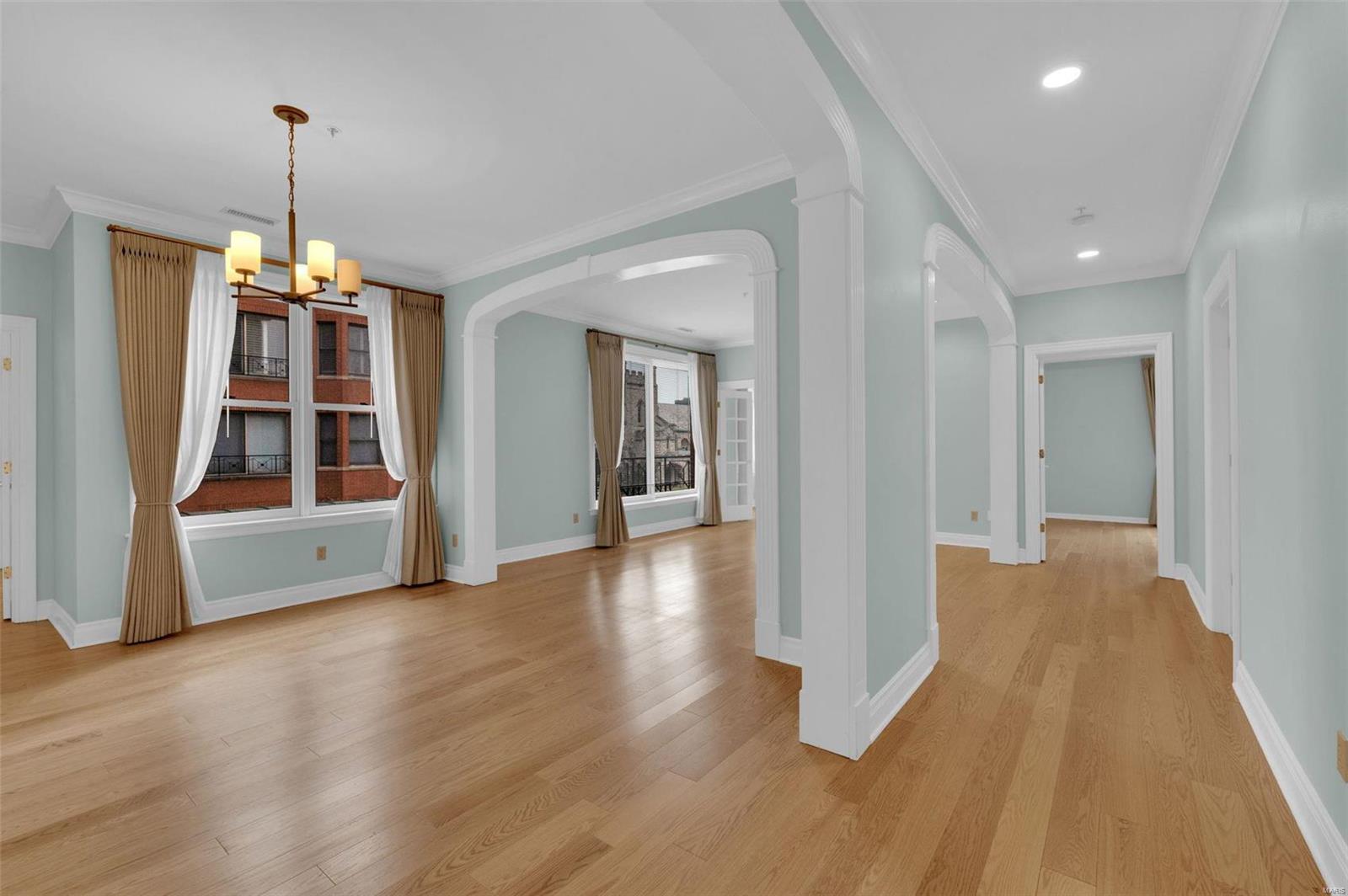 750 South Hanley Road, Unit 200 St. Louis, MO 63105 - Photo 5 of 25