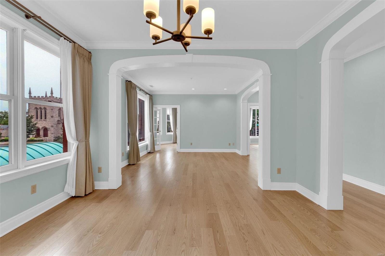 750 South Hanley Road, Unit 200 St. Louis, MO 63105 - Photo 6 of 25