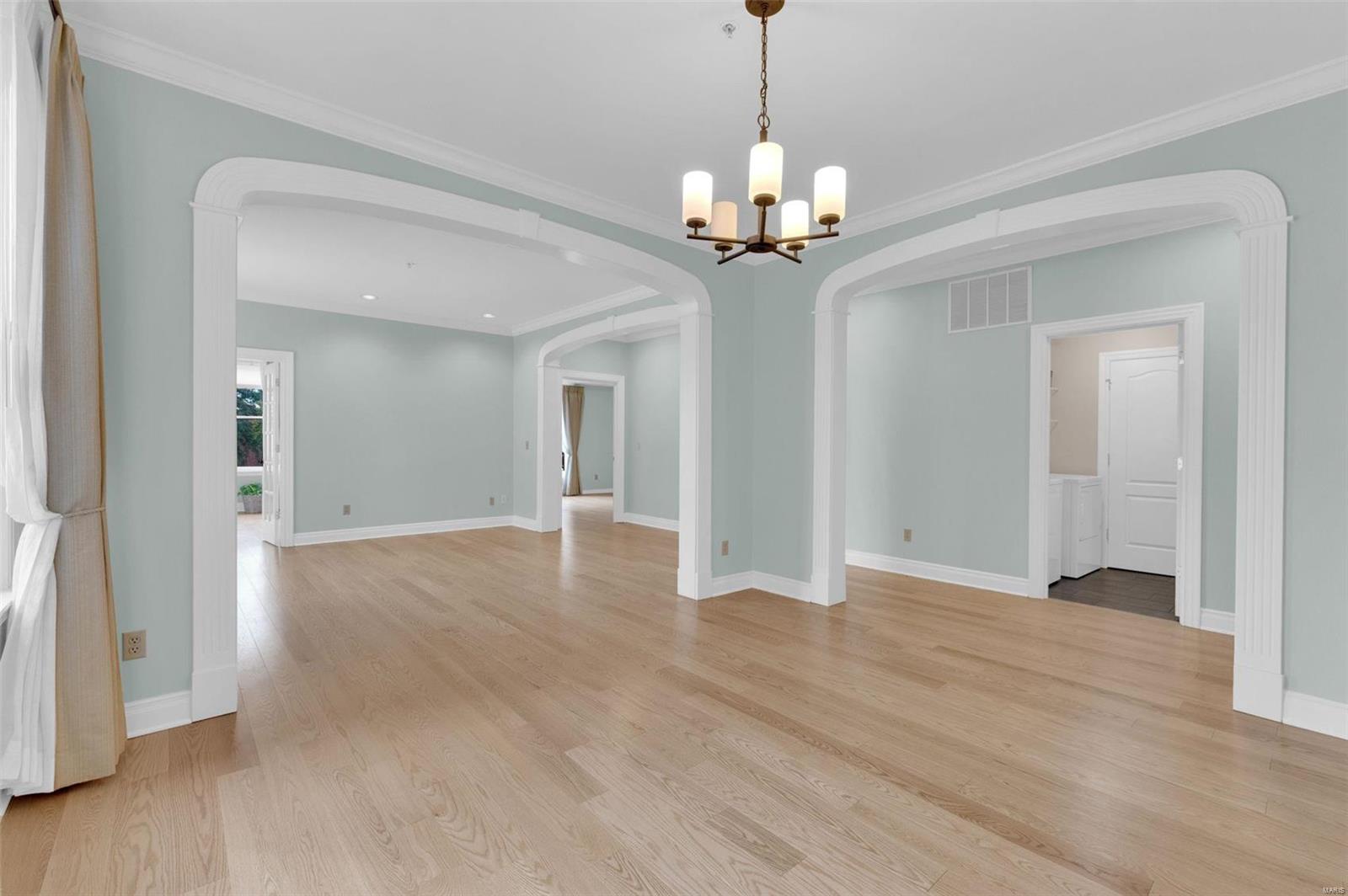 750 South Hanley Road, Unit 200 St. Louis, MO 63105 - Photo 8 of 25