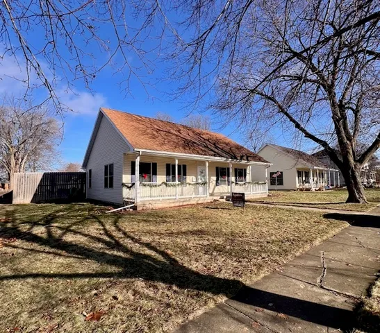 $200,000 | 409 East Congress Avenue, Rantoul, IL 61866