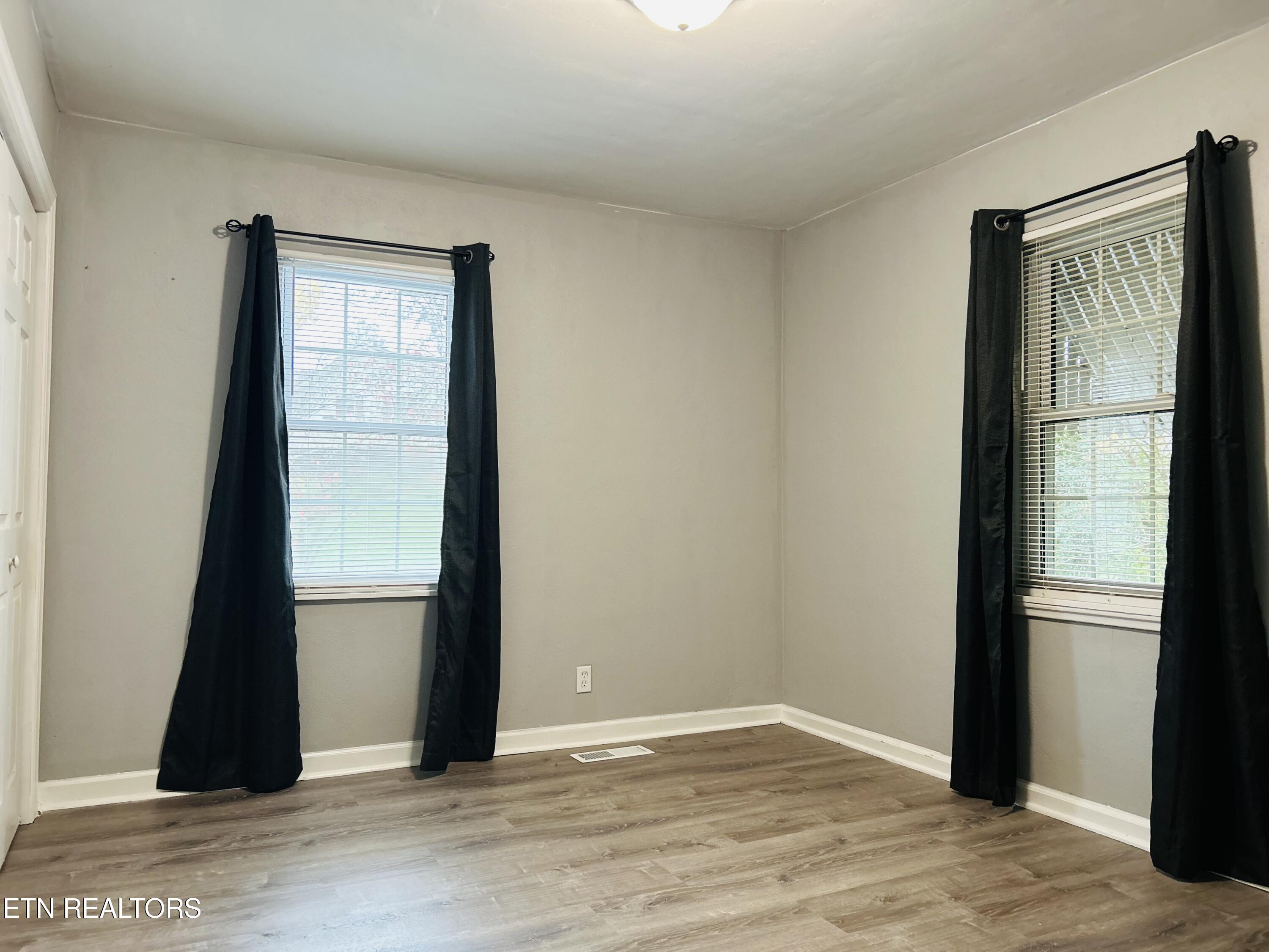 650 Robertsville Road Oak Ridge, TN 37830 - Photo 17 of 20 IMG_2074