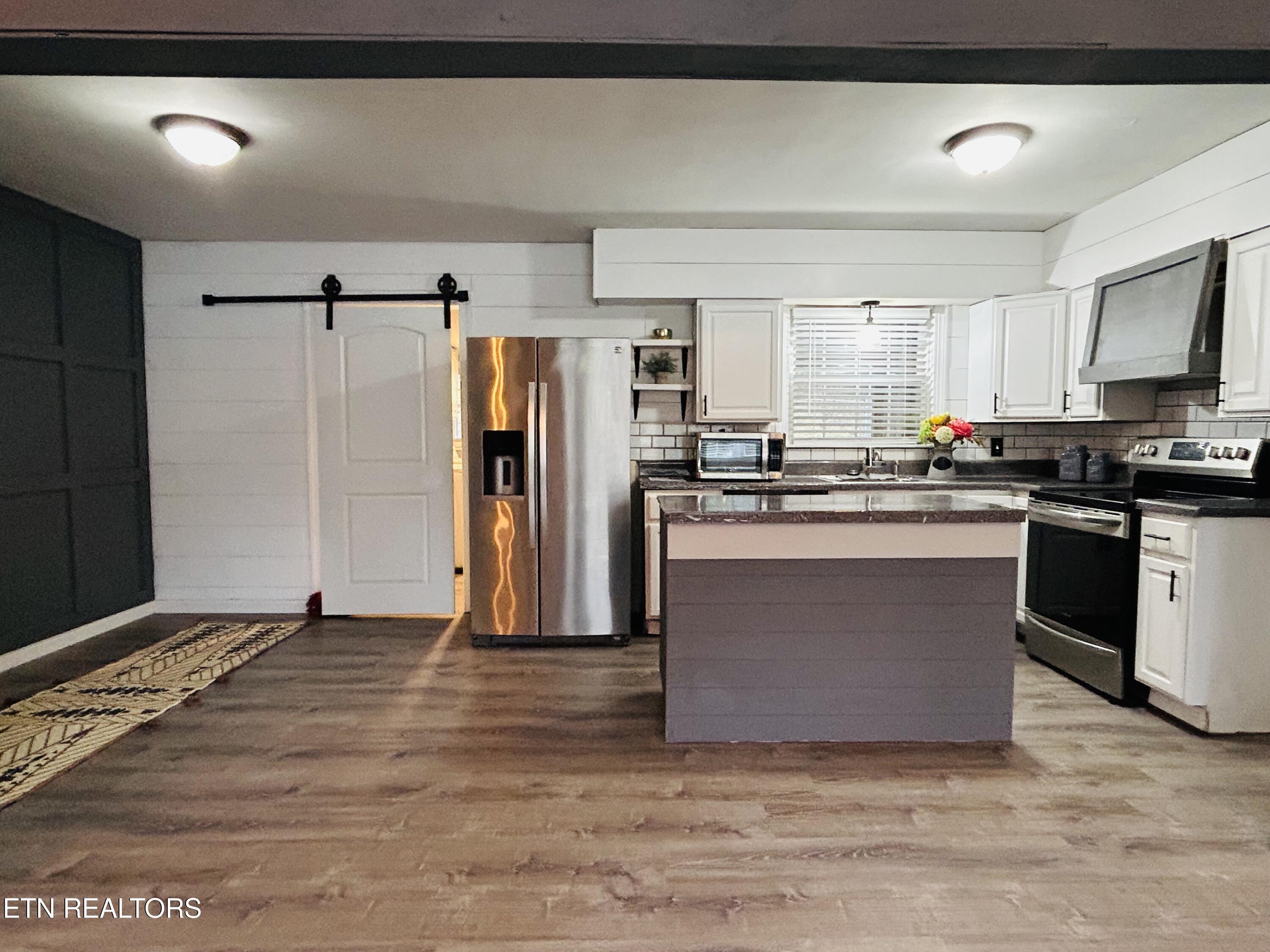 650 Robertsville Road Oak Ridge, TN 37830 - Photo 10 of 20 IMG_2070